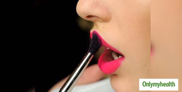 Eye shadow use as a lipstick 