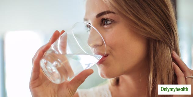 Drink water or detox drink