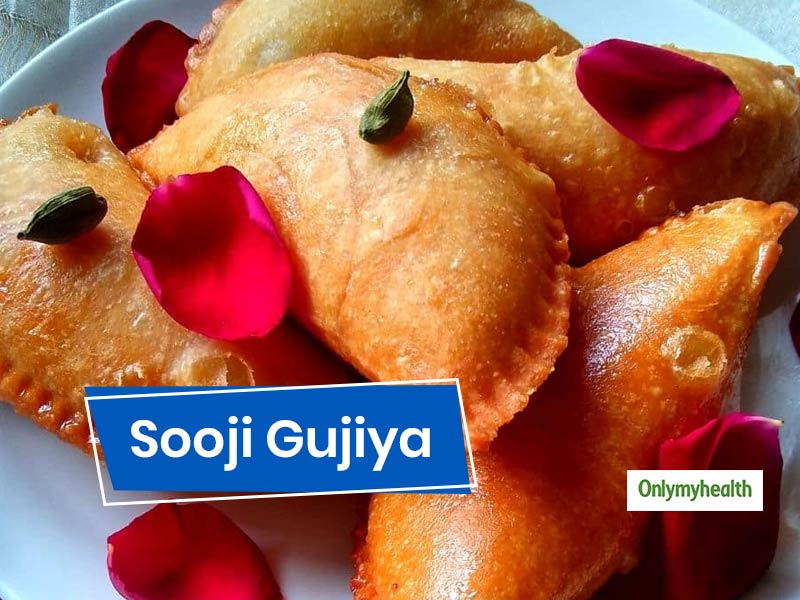 Gujiya Recipe/ Mawa Dryfruit Gujiya/ Karanji /easy Step by Step recipe |  Recipes, Indian food recipes, Indian dessert recipes