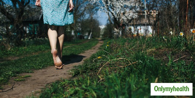 insidewalking barefootbenefits