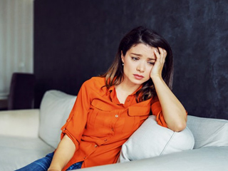 ज्यादा सोचने से बढ़ता है कई रोगों का खतरा, आप को भी है ये आदत तो काम आएंगी ये 5 मेडिटेशन टिप्स