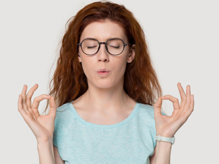 मुश्किल वक्त में मन को स्थिर रखने के ये 18 तरीके आएंगे आपके बहुत काम, गहरे दुख से उबरने में मिलेगी मदद