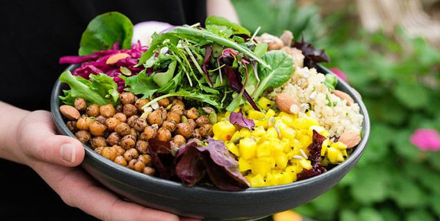 Plant-Based-Protein-vs-Whey-Protein