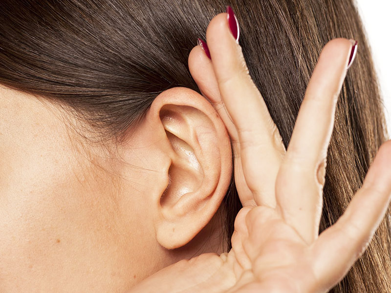सुनने की क्षमता बढ़ानी है और लंबी उम्र तक कान रखने हैं स्वस्थ, तो अपनाएं ये 7 टिप्स