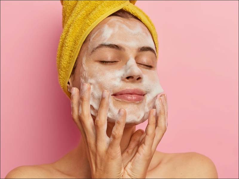 Double Cleansing: How To Clean Your Face Twice, Know Its Benefits