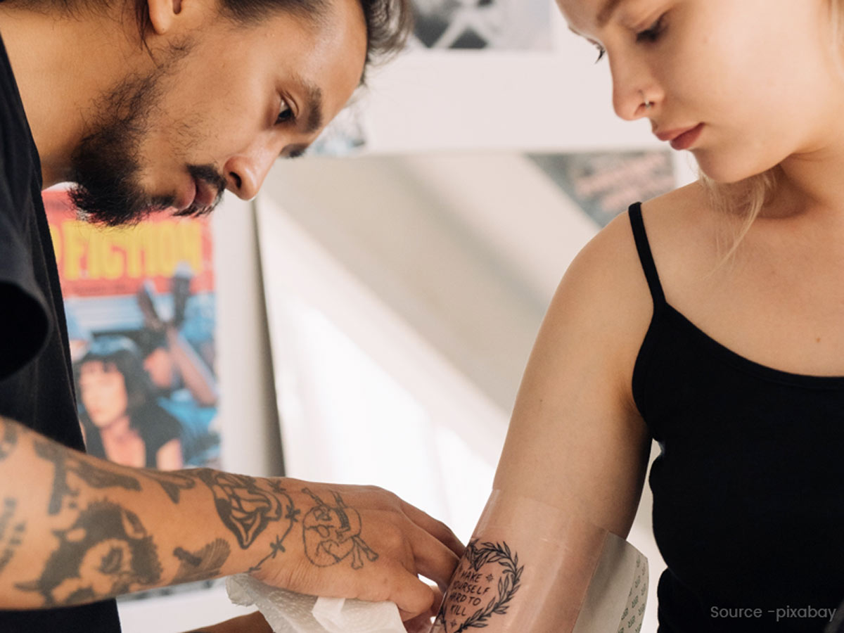 Tattoos can induce bloodstream infections