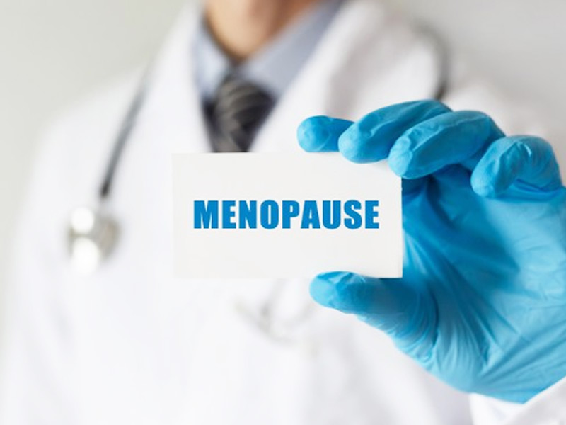 पुरुषों को भी होती है मेनोपॉज की समस्या, जानें इसके लक्षण, कारण और इलाज