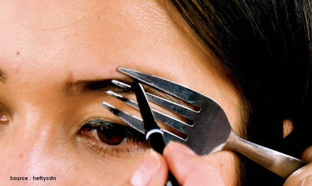 use fork to make eyebrows