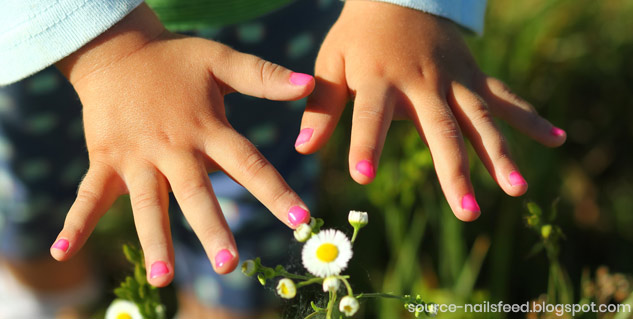Inside1_nailpaint