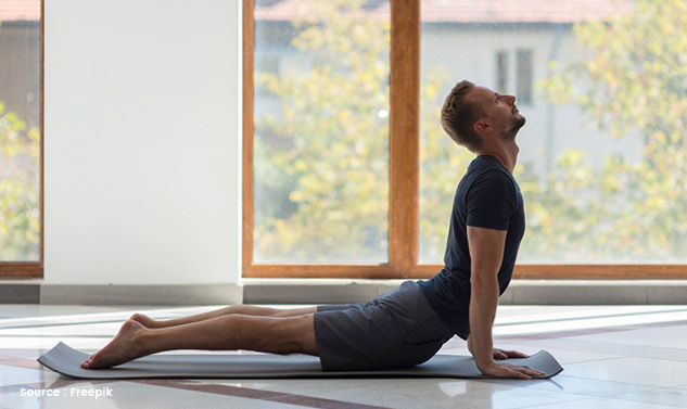 Yoga-Poses-to-Strengthen-and-Tone-Up-Your-Back