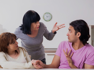 ससुराल के झगड़ों से हैं परेशान? तो इस तरह खुद को कूल करने की करें कोशिश