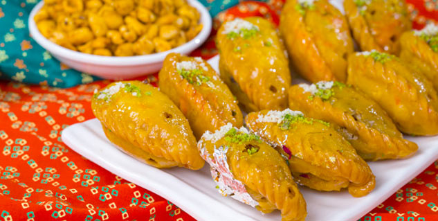 flakes seeds gujiya