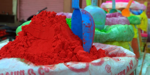 fake-and-herbal-holi-colors