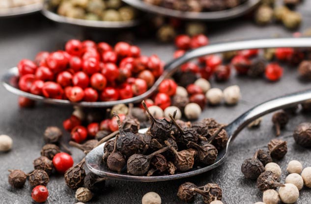 cubeb-oil-know-about-side-effects-and-benefits-sheetal-chini-in-hindi