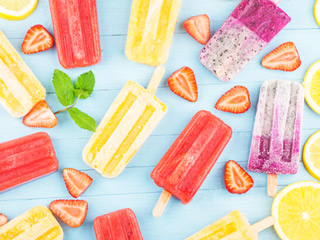 गर्मियों में फलों से झटपट बनाएं होममेड फ्रूट चुस्‍की, जानें 5 आसान रेसिपी