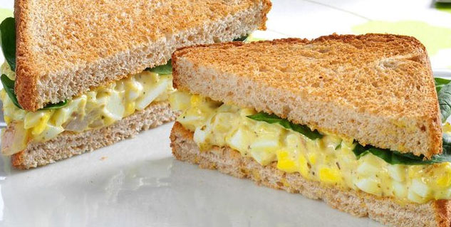 pesto sandwhich