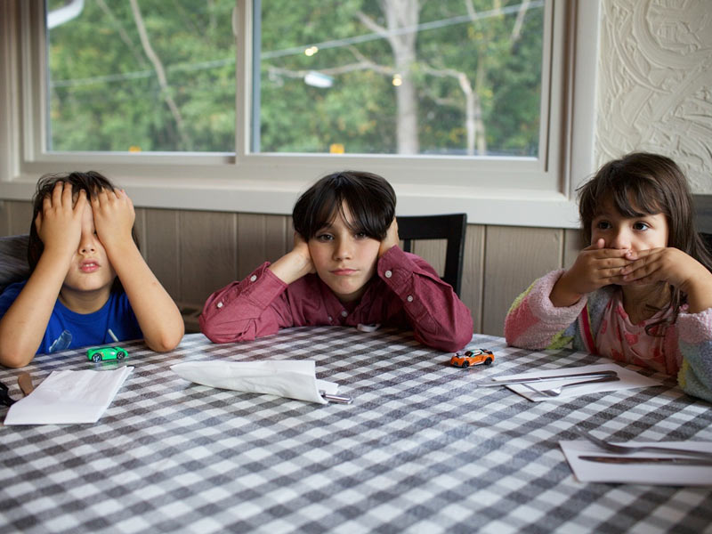 Facing Trouble Handling Your Kids During Lockdown? Top Psychologists Share Tips