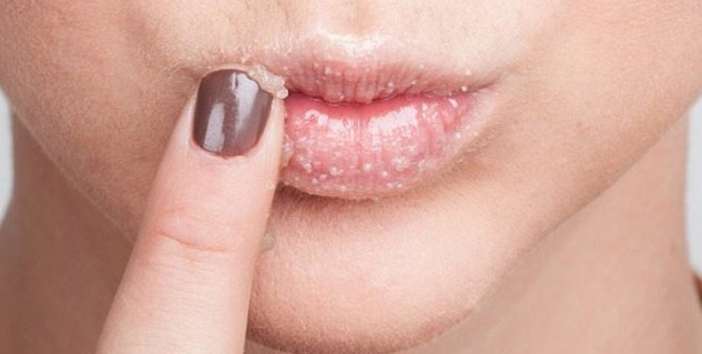 Make natural lip plumper with cinnamon to make lips beautiful and bigger, learn the way