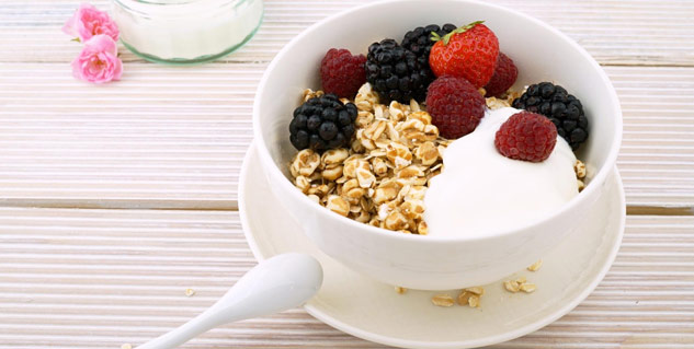 yogurt_with_berries