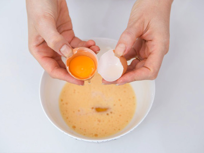 क्या आप खा रहे हैं स्वस्थ मुर्गी का अंडा? अंडे की जर्दी (Egg Yolk) के