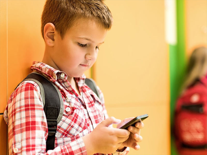 बच्‍चों की याद्दाश्‍त के लिए बड़ा खतरा है मोबाइल फोन, जानें बचाव के टिप्स