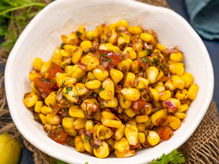 स्वाद और सेहत के लिए इन 7 तरीकों से फायदेमंद है कॉर्न चाट, जानें बनाने का तरीका