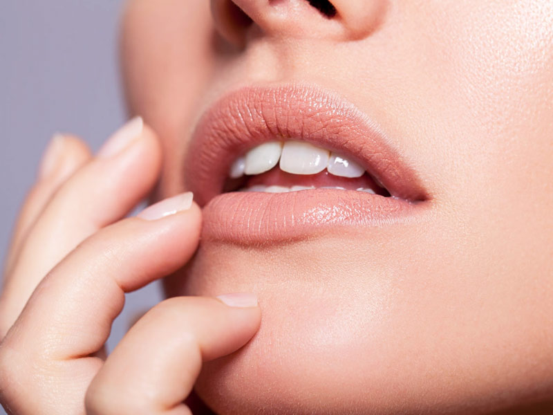 What Causes Discolouration Of Lips? Know Effective Ways To Reduce Lip Pigmentation