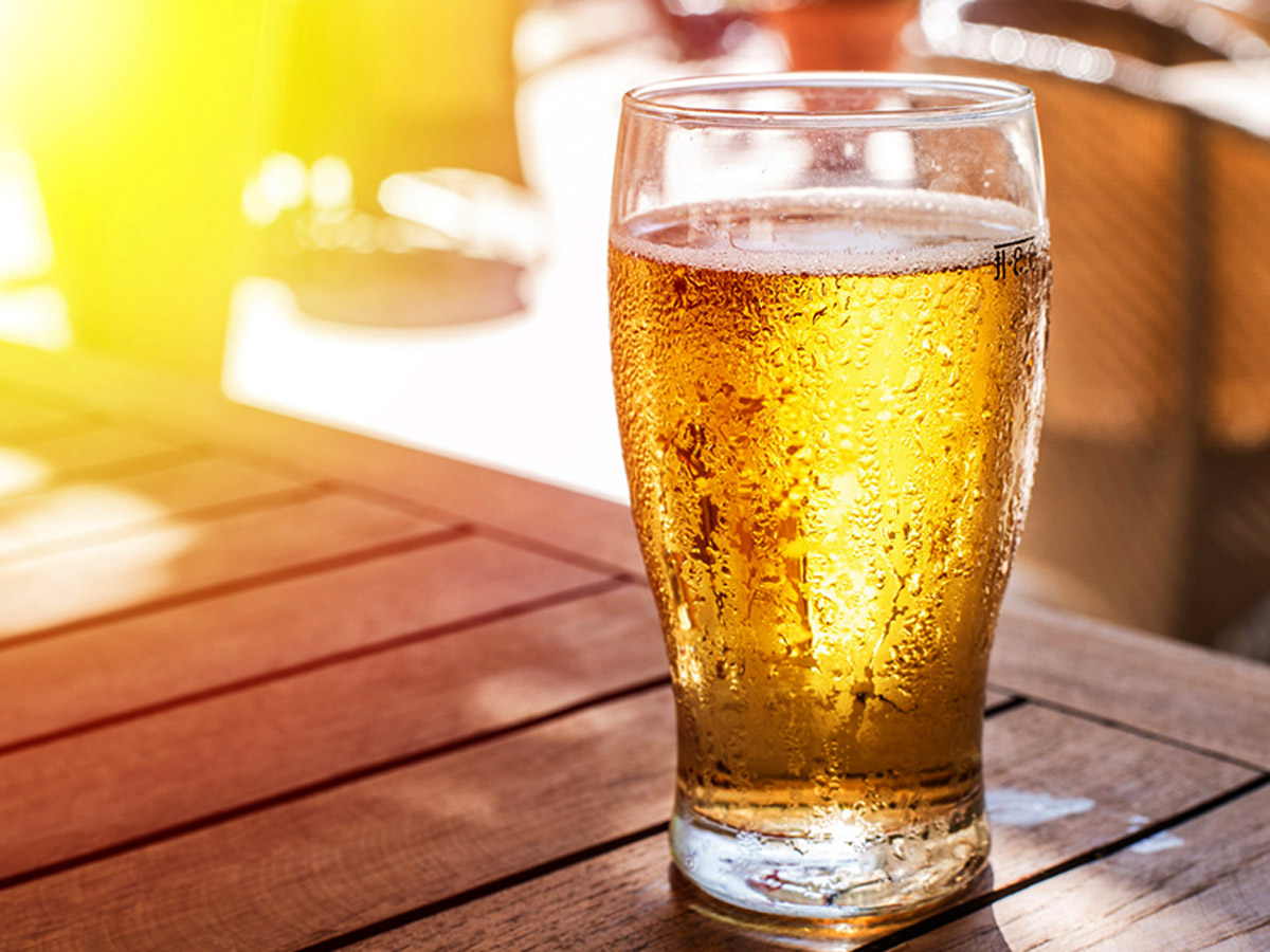 Nonalcoholic Beer benefits and side effects expert tips in hindi |क्या  नॉन-एल्कोहॉलिक बीयर पीना सुरक्षित होता है? डायटीशियन से जानें इसके फायदे और  नुकसान | Onlymyhealth