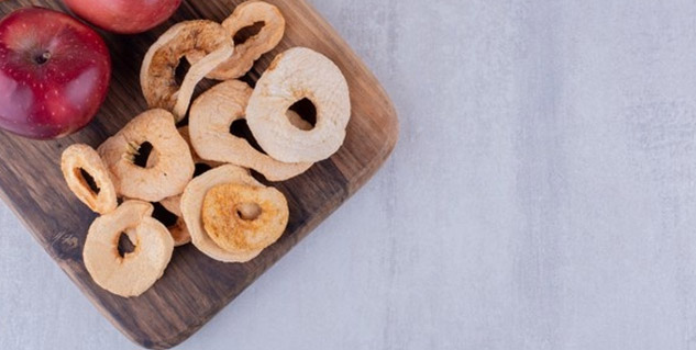 Inside1driedapplehealthbenefits
