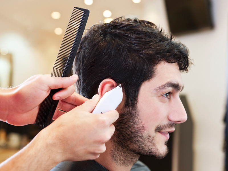 Importance Right Time For Haircut In Men | पुरुषों को महीने में 1 बार जरूर  करवाना चाहिए हेयरकट, जानें इससे बालों को मिलने वाले 5 फायदे