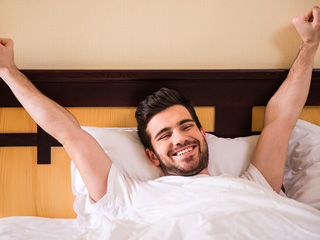 रोज सुबह उठते ही करें 'वेकिंग रेस्ट' की प्रैक्टिस,जानें आपको दिनभर तनाव मुक्त रखने में ये तकनीक कैसे है मददगार