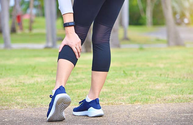 knee pain behind knee