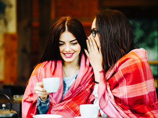 मेंटल हेल्थ को अच्छा रखने के लिए जरूरी है गपशप (गॉसिपिंग), जानें इसके सकारात्मक प्रभाव