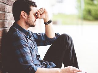 अपने मनपसंद काम में भी मन न लगना हो सकता है Anhedonia का संकेत, जानें क्या है ये समस्या