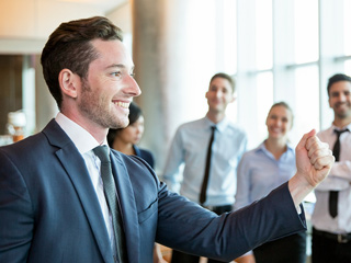 आत्मबोध (अपने आप को गहराई से जानना) क्यों है जरूरी? जानें इसके लिए कुछ आसान टिप्स, जो करेंगी मदद