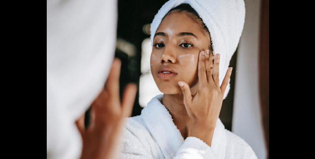 retinoids for preventing ageing