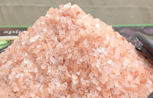 use salt for hand pain 