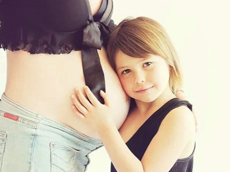 दूसरी बार मां बनने पर महिलाओं में दिखते हैं ये 7 अलग लक्षण