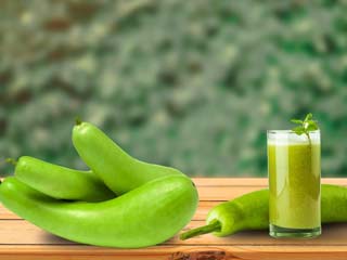 लौकी का जूस कब और कितना पीना चाहिए? जानें इससे जुड़े सवालों के जवाब