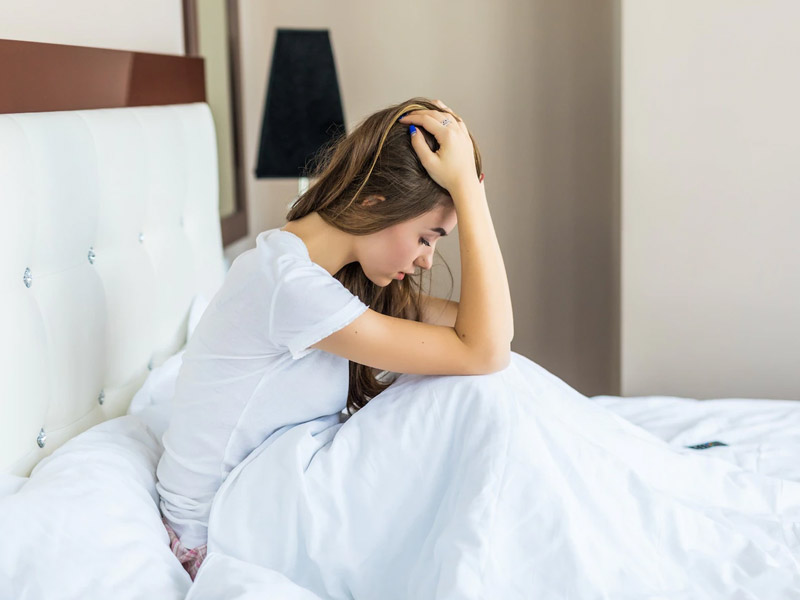 ड‍िप्रेशन में नींद न आने के क्‍या कारण हो सकते हैं? डॉक्‍टर से जानें इसका सही इलाज 
