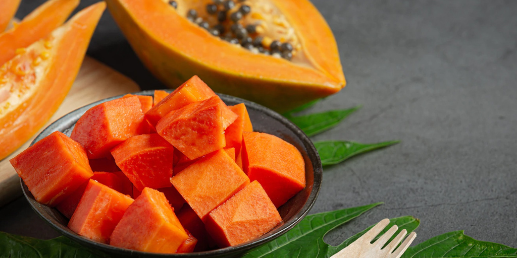 पपीता की तासीर कैसी होती है? पपीता किसे नहीं खाना चाहिए People Who