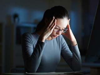 स्ट्रेस आपकी सेहत को कब नुकसान पहुंचाने लगता है? जानें स्ट्रेस मैनेज करने के तरीके