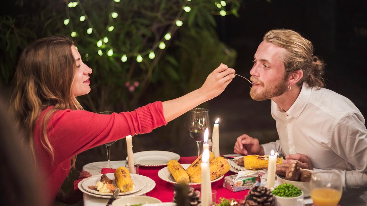 Couple Romance Tips in Hindi