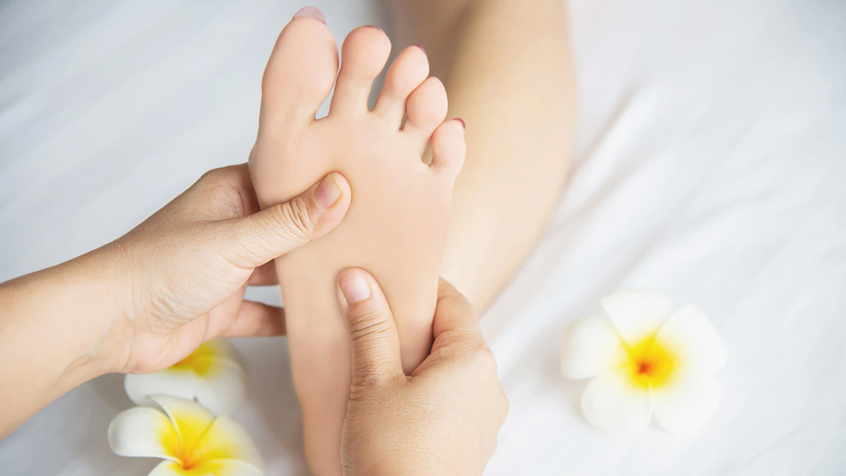 Benefits of applying ghee on feet sole