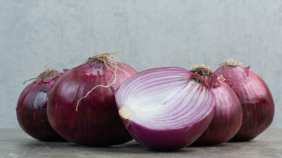 Onion and jaggery Benefits in hindi