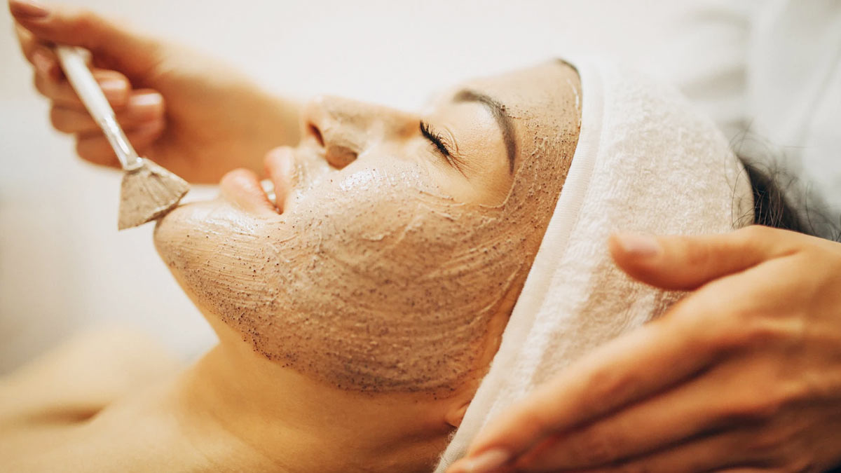 chironji-benefits-for-skin