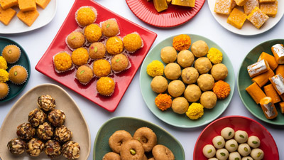 राखी पर ज्यादा खा लिए मिठाई और शाही पकवान? शरीर को ऐसे करें डिटॉक्स