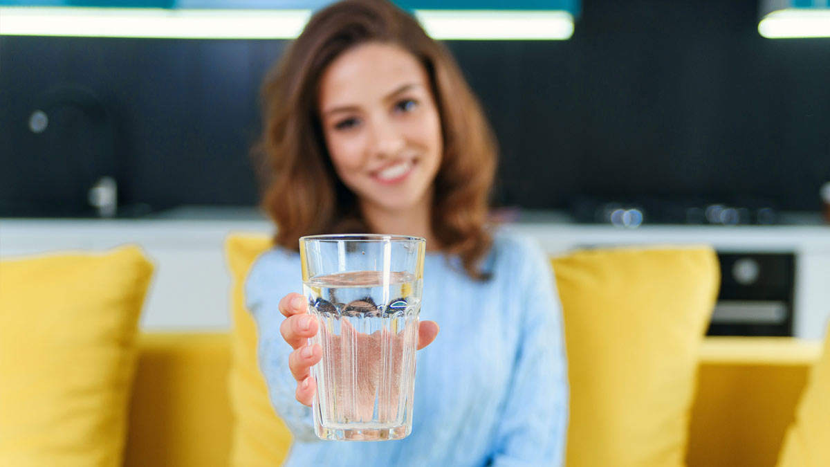 Drinking Alum In Warm Water Benefits In Hindi