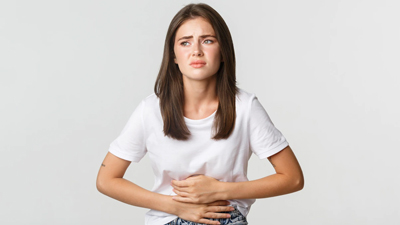 टीनएज लड़कियों में भी देखी जा रही है PCOS की समस्या, जानें इसके लक्षण, कारण और इलाज