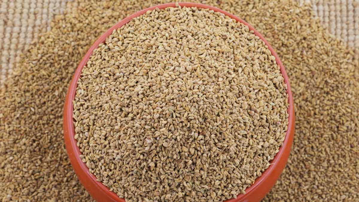 how-to-make-ajwain-jaggery-water